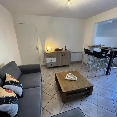 Les Jardins Du - 2 Pieces Pour 4 Personnes 554