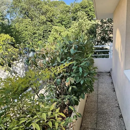 Отель Les Jardins Du - 2 Pieces Pour 4 Personnes 554 *